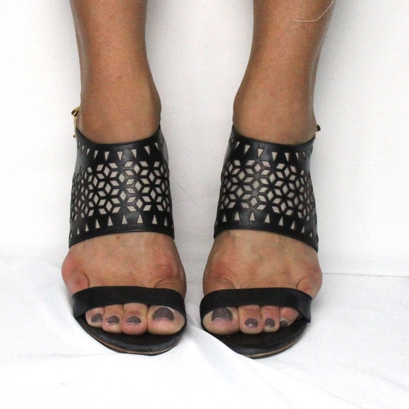 Black and tan wedges - Picture 2 of 2